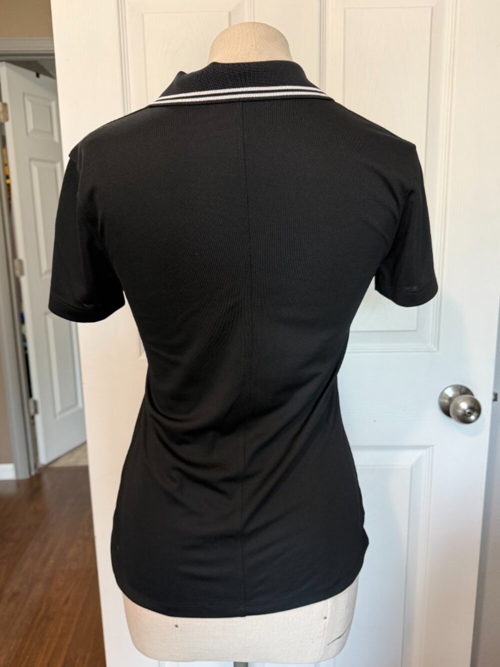 Nike Dri-FIT Women’s Black Golf Polo Shirt XS - Picture 3 of 7